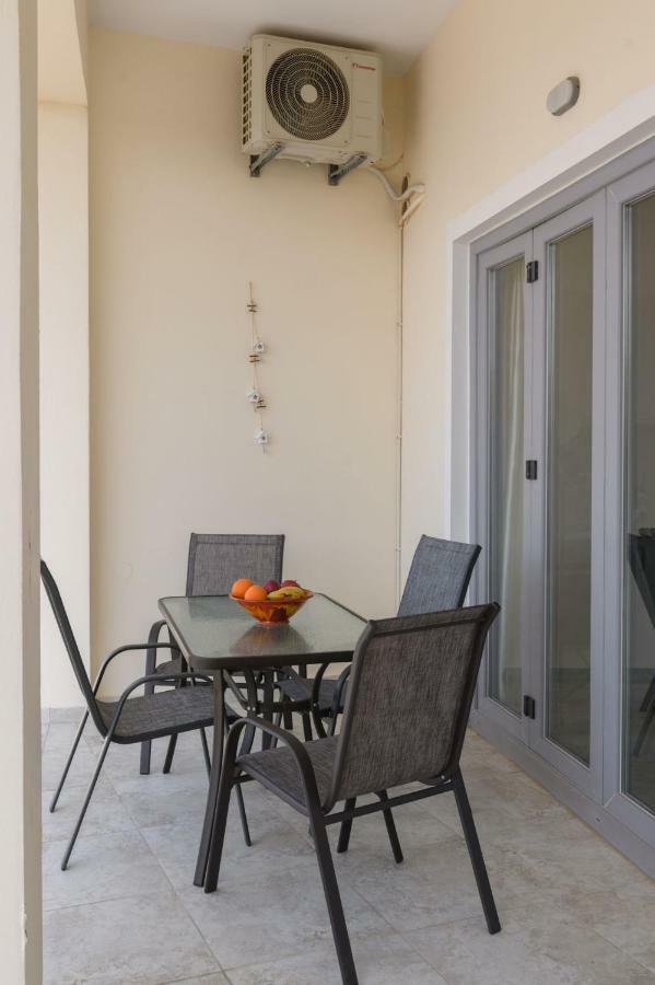 Coral Sea Apartment Kokkinos Pirgos Exterior photo